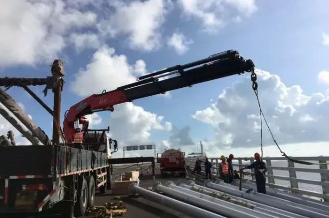 刷屏的港珠澳大橋通車,背后竟有這么多“江蘇企業(yè)”!